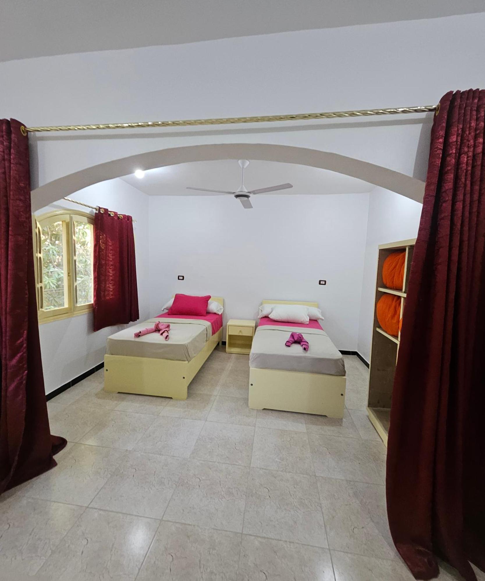 Abu Guest House Assuan Esterno foto